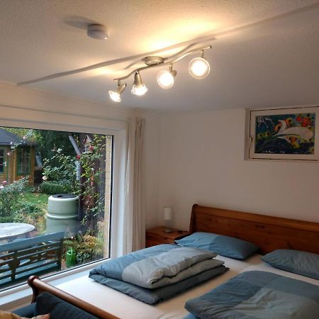 Ruhige, Gemuetliche 1-Zimmer Gartenwohnung Fuer 2 Erwachsene Lubeck Bagian luar foto