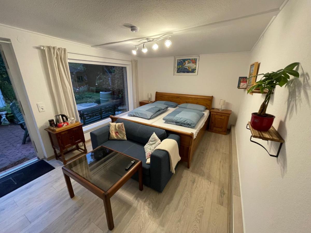 Ruhige, Gemuetliche 1-Zimmer Gartenwohnung Fuer 2 Erwachsene Lubeck Bagian luar foto