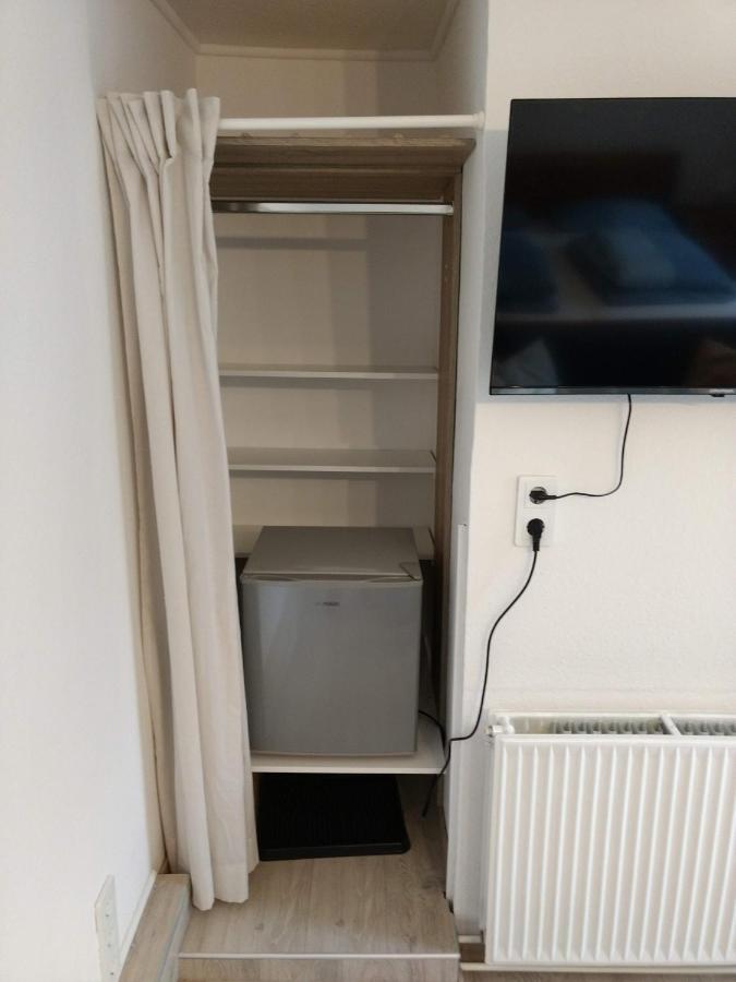 Ruhige, Gemuetliche 1-Zimmer Gartenwohnung Fuer 2 Erwachsene Lubeck Bagian luar foto